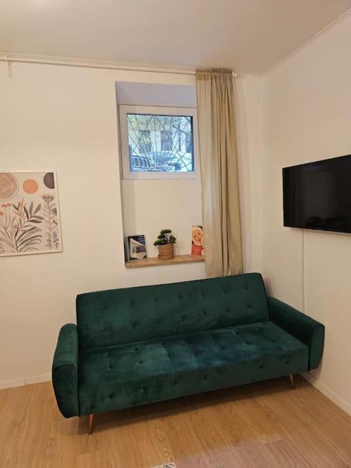 Heart Of City Center 4Br 2Bath 10 Pers Bukarest Exteriör bild
